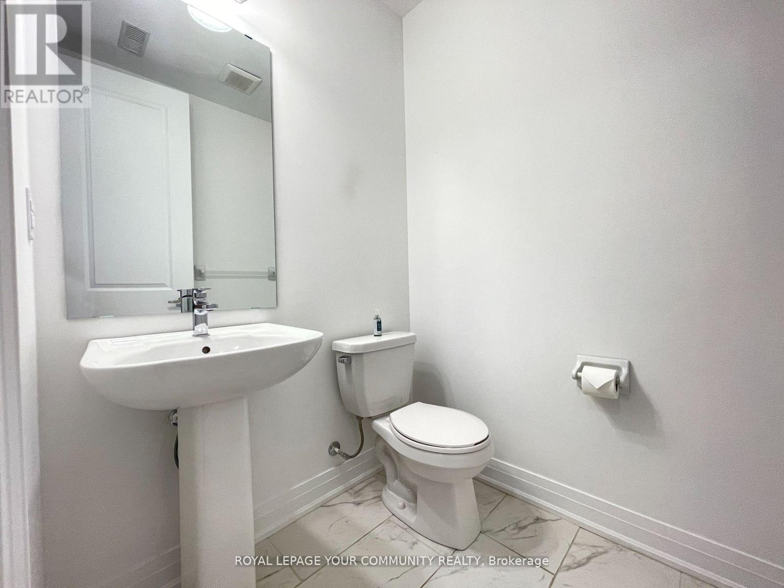 26 Banshee Lane, Richmond Hill, Ontario  L4E 1H4 - Photo 31 - N12436473