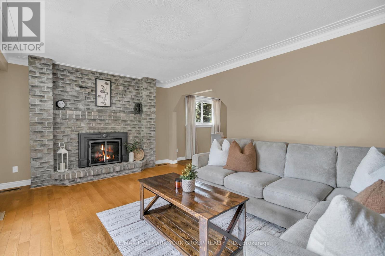 8 Rushton Road, Georgina, Ontario  L0E 1S0 - Photo 15 - N12436570