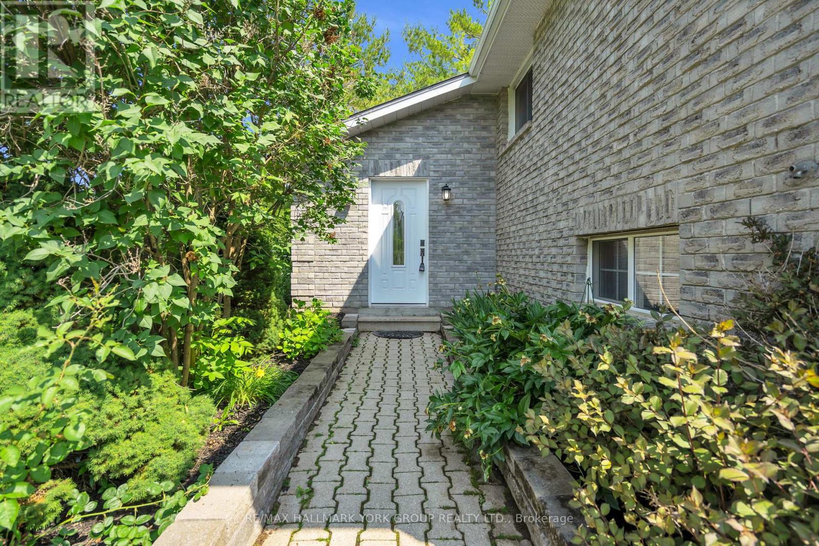 8 Rushton Road, Georgina, Ontario  L0E 1S0 - Photo 42 - N12436570