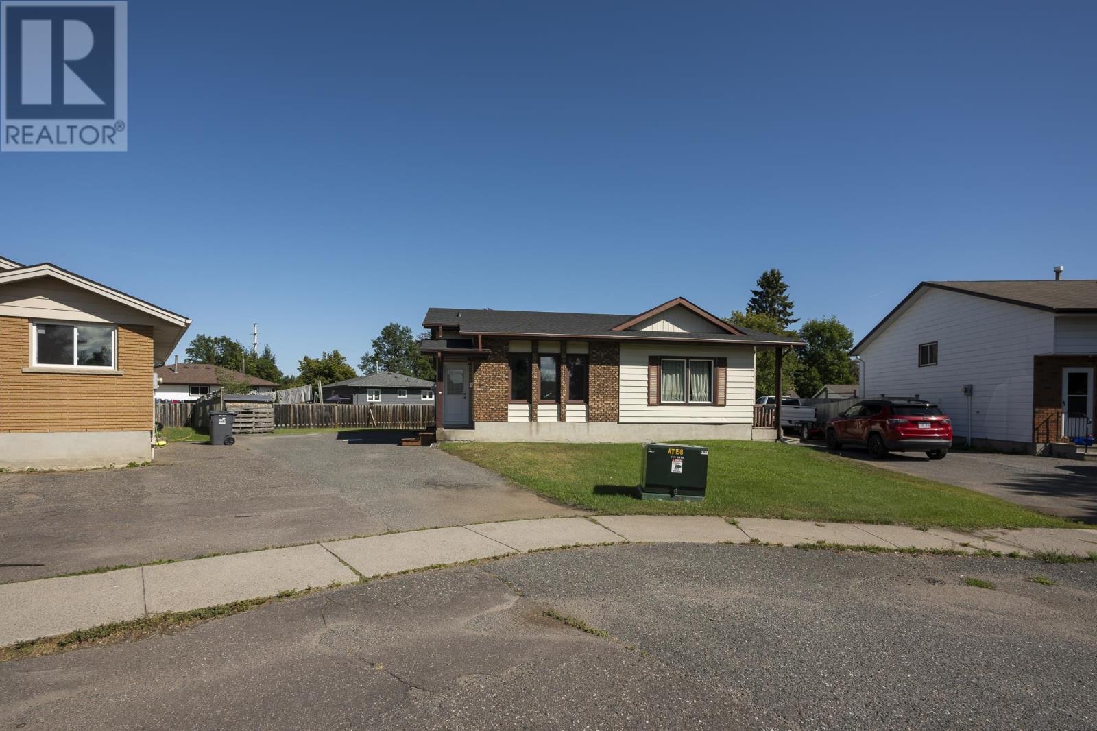 112 Conestoga St, Thunder Bay, Ontario  P7C 5S4 - Photo 4 - TB252714