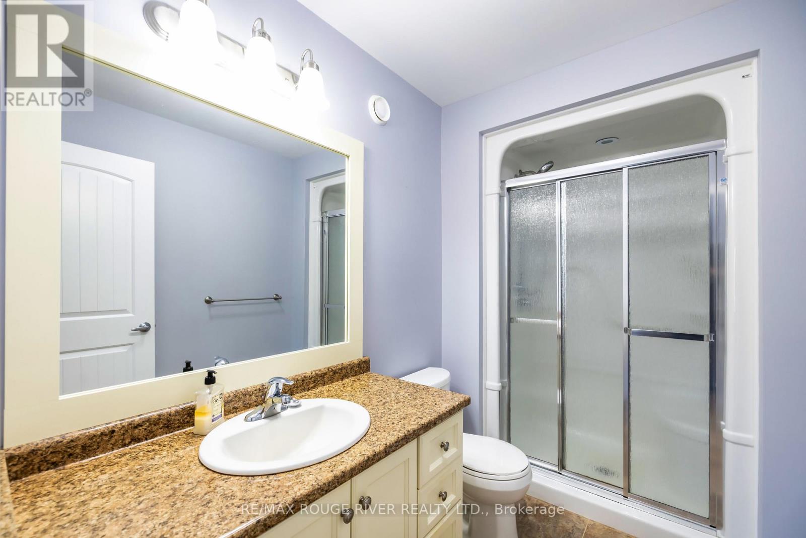 27 New York Avenue, Wasaga Beach, Ontario  L9Z 3A8 - Photo 11 - S12436323