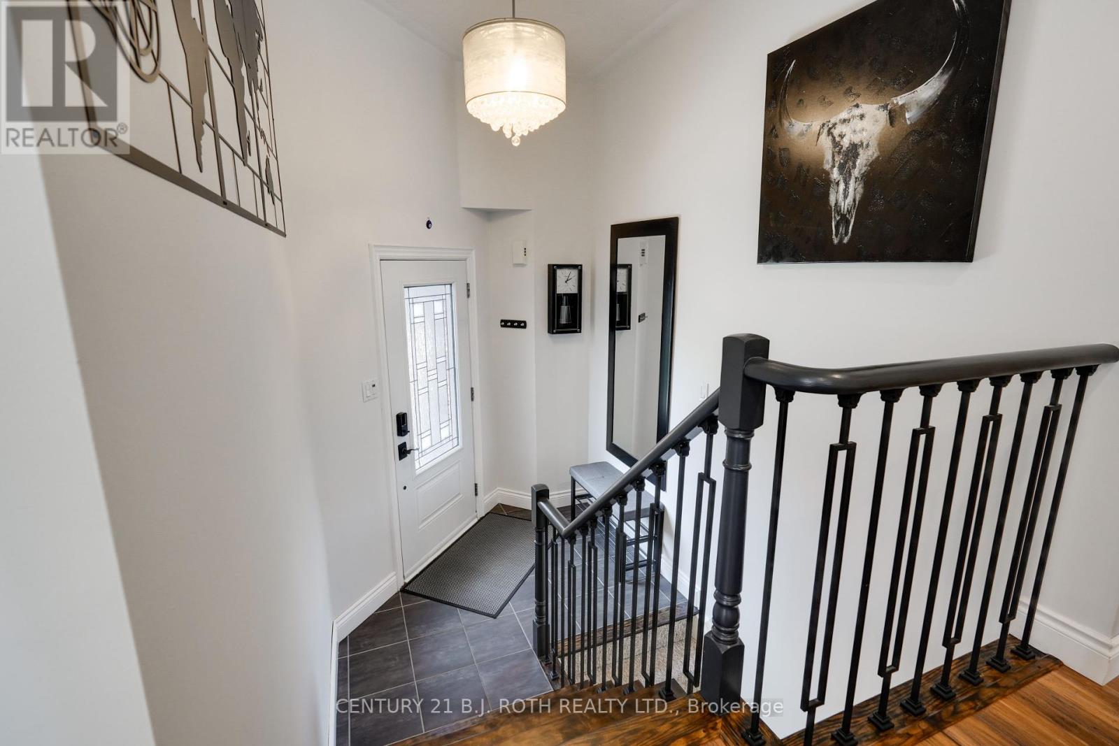 55 Holly Meadow Road, Barrie, Ontario  L4N 0E3 - Photo 6 - S12436397