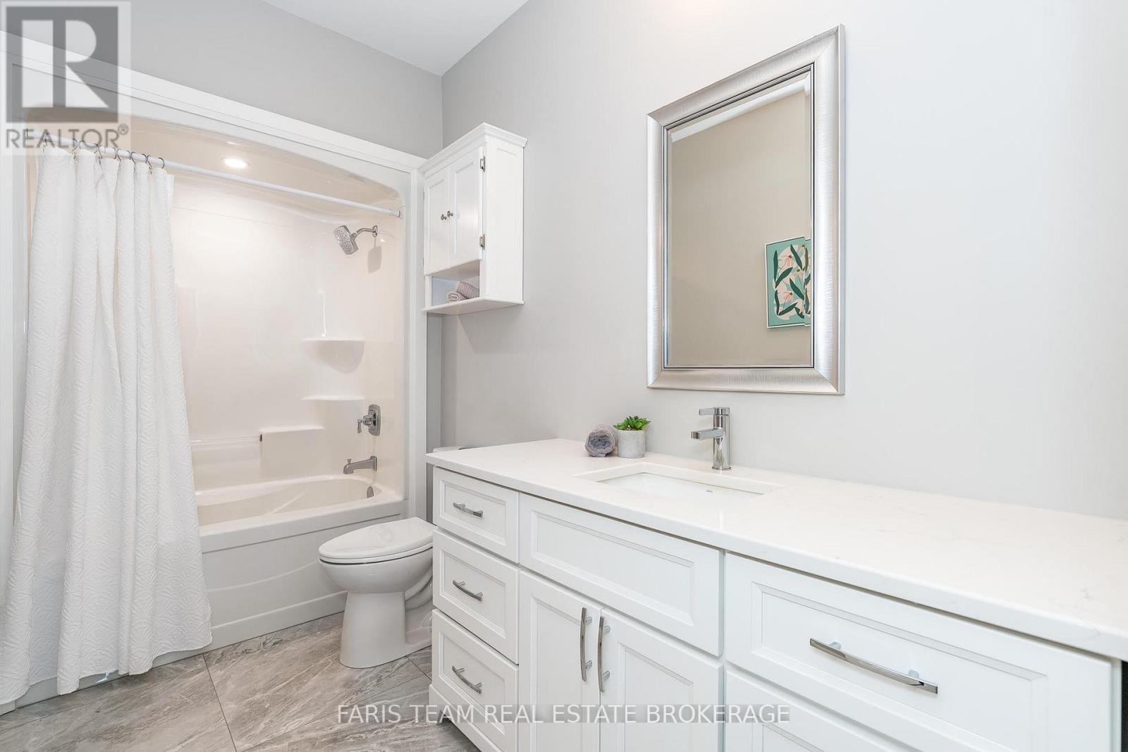 5 Breanna Boulevard, Oro-Medonte, Ontario  L3V 6H2 - Photo 22 - S12436488