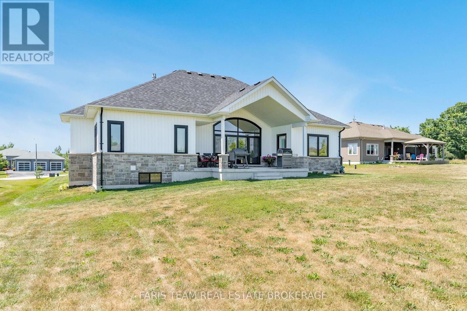 5 Breanna Boulevard, Oro-Medonte, Ontario  L3V 6H2 - Photo 33 - S12436488