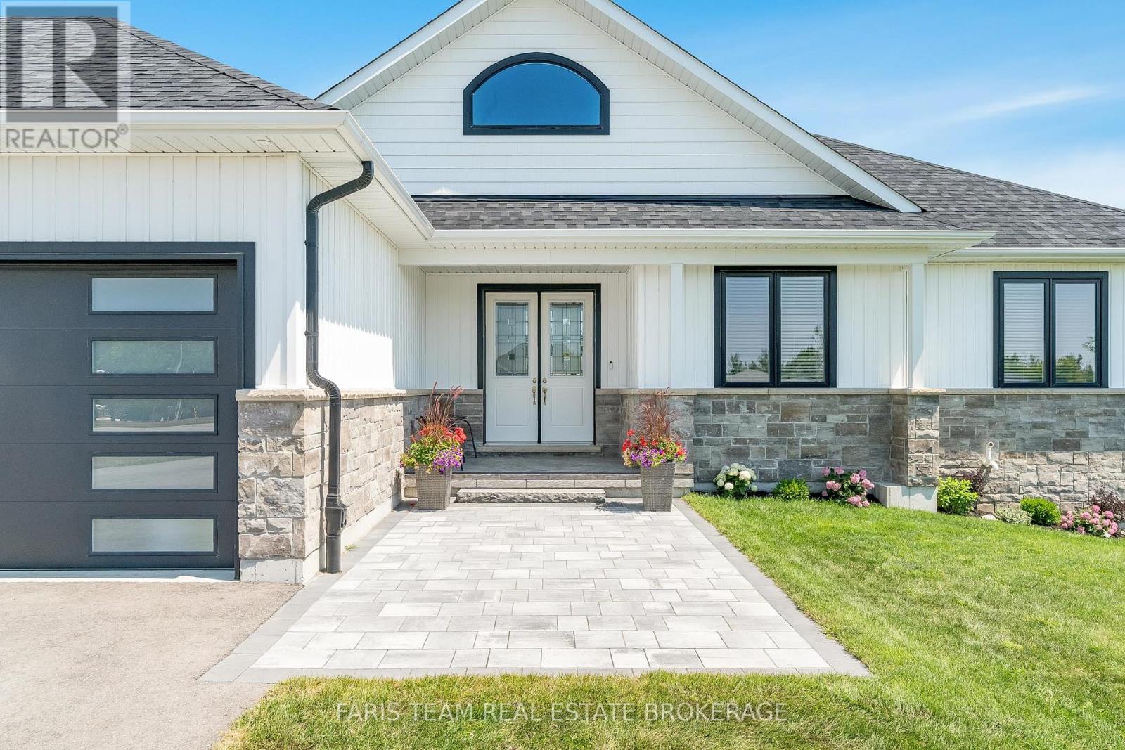 5 Breanna Boulevard, Oro-Medonte, Ontario  L3V 6H2 - Photo 6 - S12436488