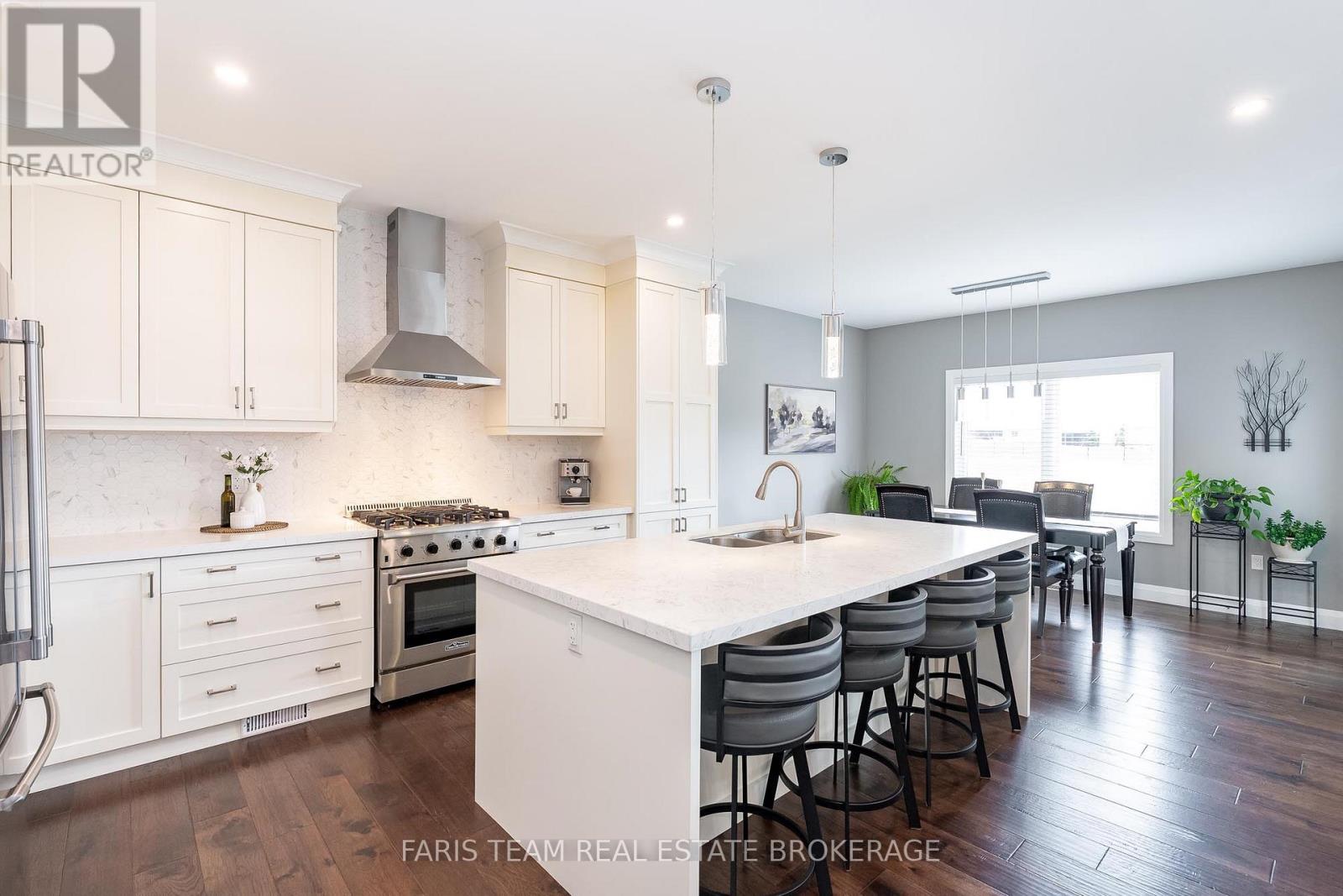 5 Breanna Boulevard, Oro-Medonte, Ontario  L3V 6H2 - Photo 8 - S12436488