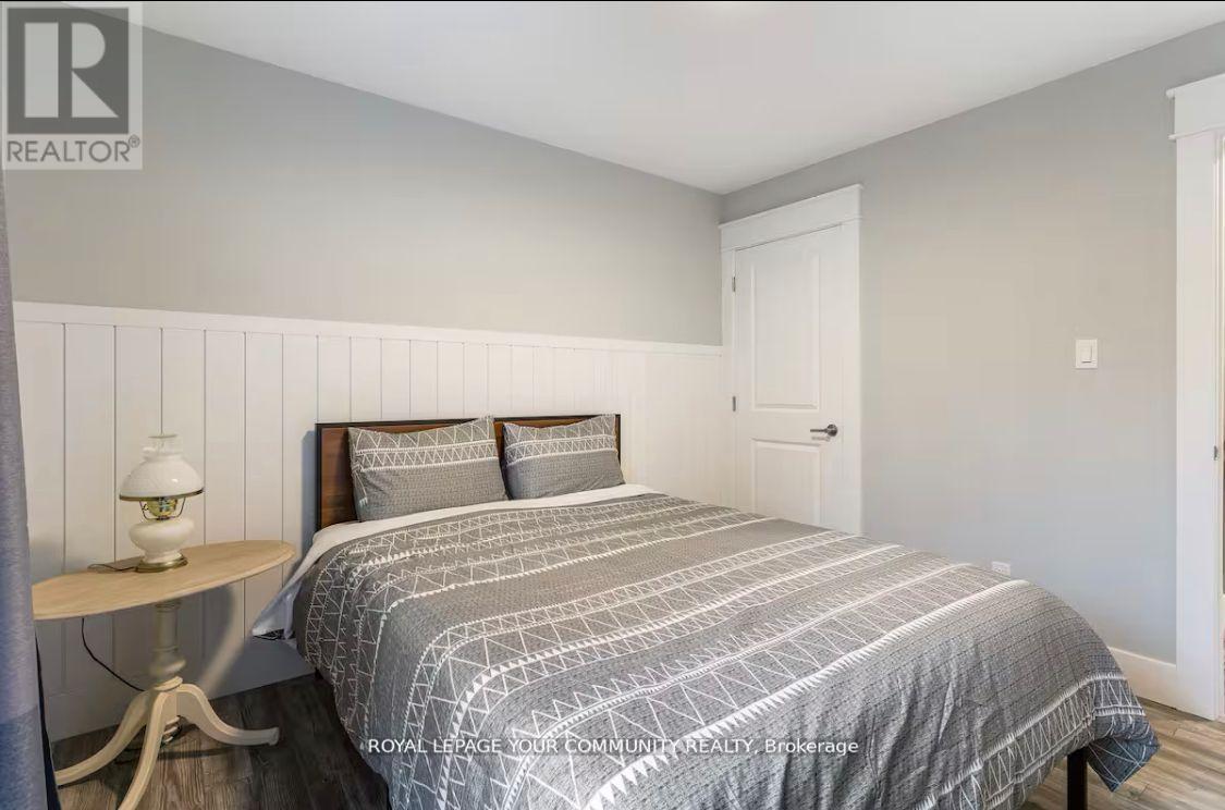 1728 Champlain Road, Tiny, Ontario  L9M 0C1 - Photo 18 - S12436492