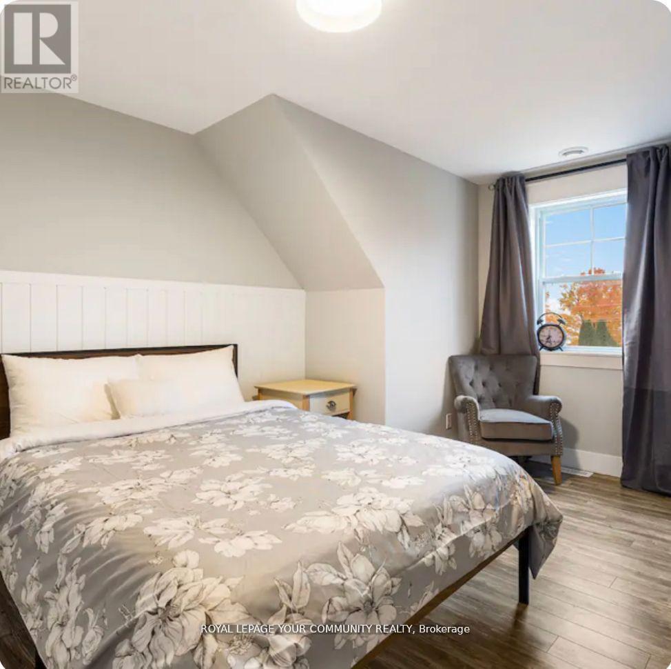 1728 Champlain Road, Tiny, Ontario  L9M 0C1 - Photo 19 - S12436492