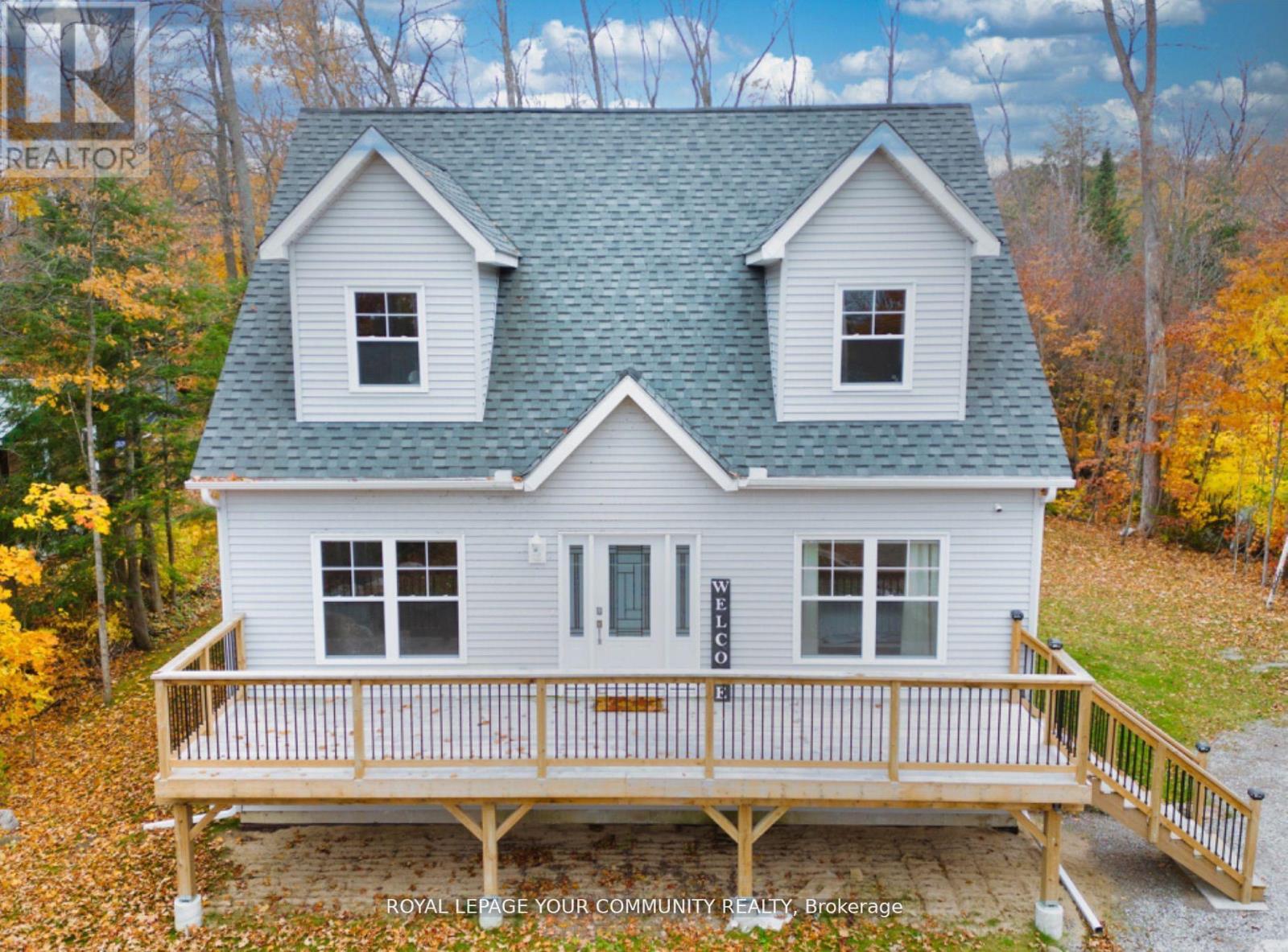 1728 Champlain Road, Tiny, Ontario  L9M 0C1 - Photo 3 - S12436492