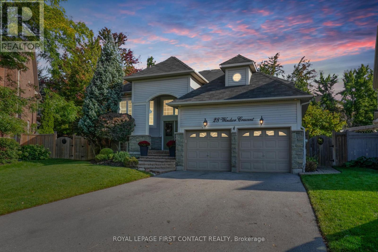 28 WINDSOR CRESCENT, Barrie, Ontario