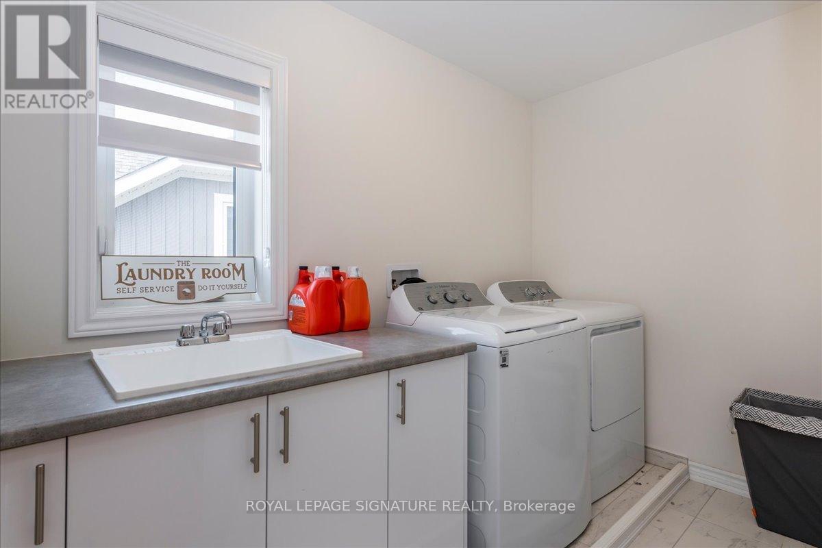 183 Rosanne Circle, Wasaga Beach, Ontario  L9Z 1J7 - Photo 22 - S12436575
