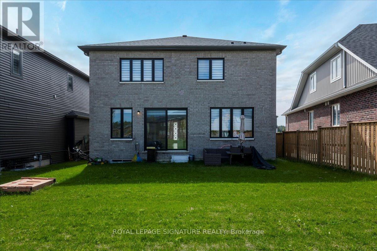 183 Rosanne Circle, Wasaga Beach, Ontario  L9Z 1J7 - Photo 25 - S12436575