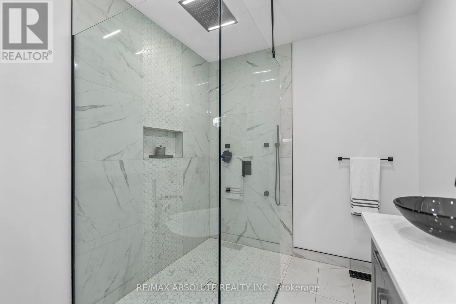 52 Stonecroft Terrace, Ottawa, Ontario  K2K 2T9 - Photo 25 - X12436598