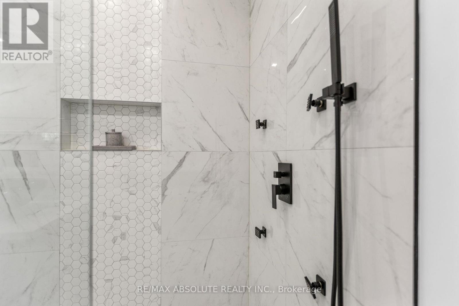 52 Stonecroft Terrace, Ottawa, Ontario  K2K 2T9 - Photo 26 - X12436598