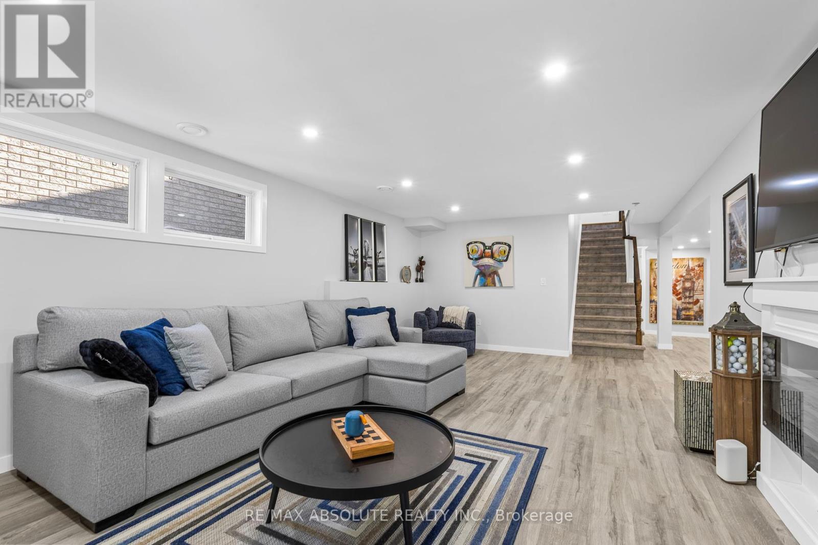 52 Stonecroft Terrace, Ottawa, Ontario  K2K 2T9 - Photo 34 - X12436598
