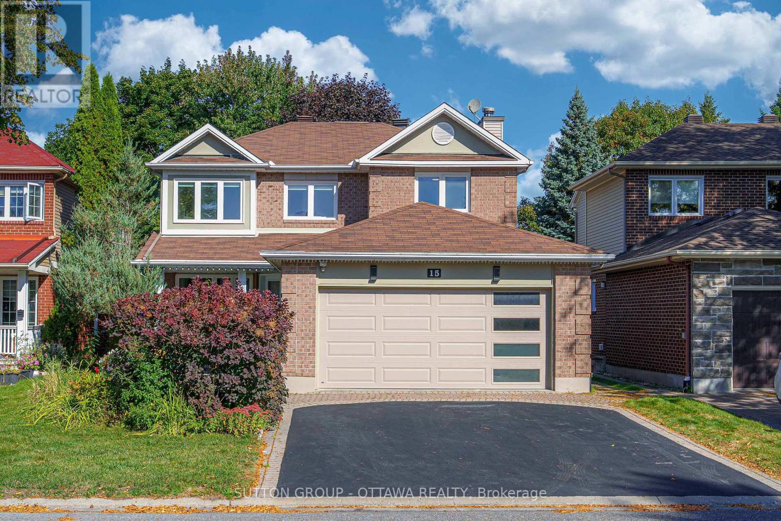 15 ROSEMEADE PLACE, Ottawa, Ontario