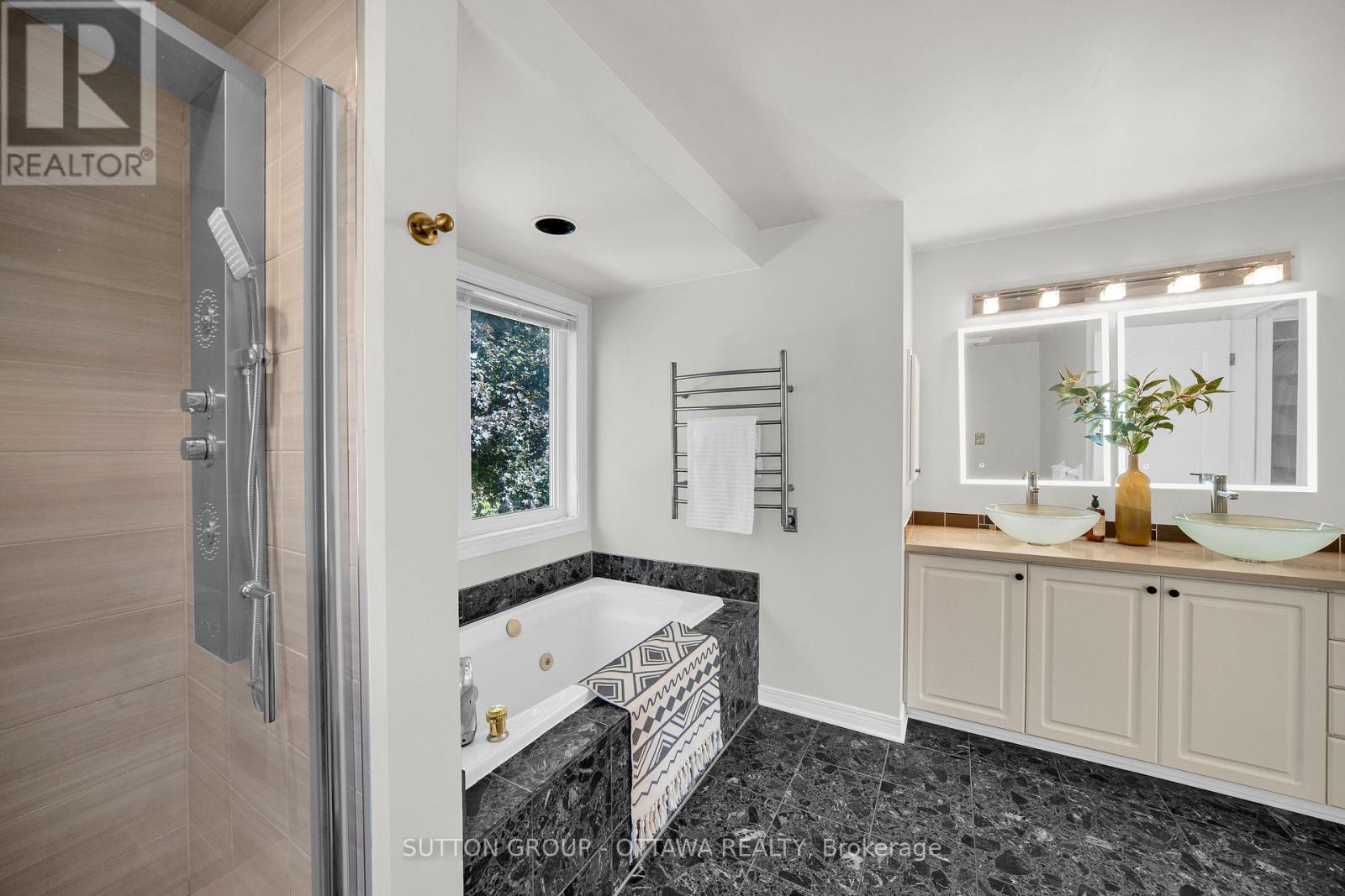 15 Rosemeade Place, Ottawa, Ontario  K2G 5V9 - Photo 28 - X12436603