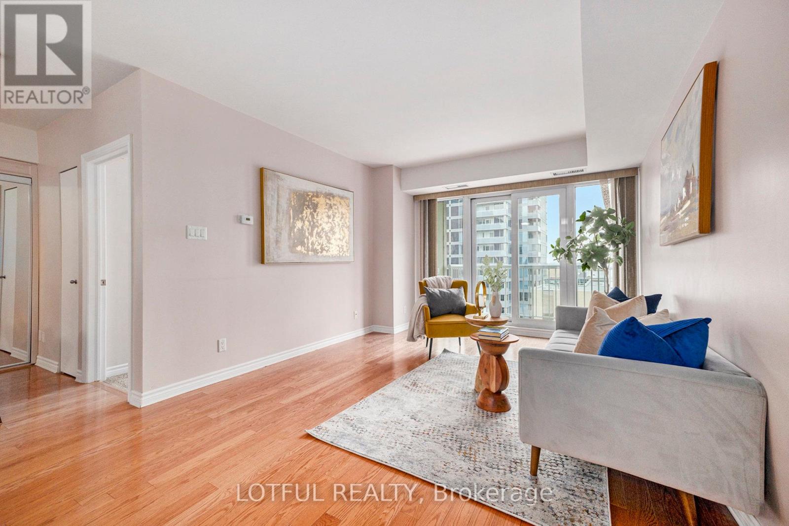 1703 - 234 Rideau Street, Ottawa, Ontario  K1N 0A9 - Photo 9 - X12436668