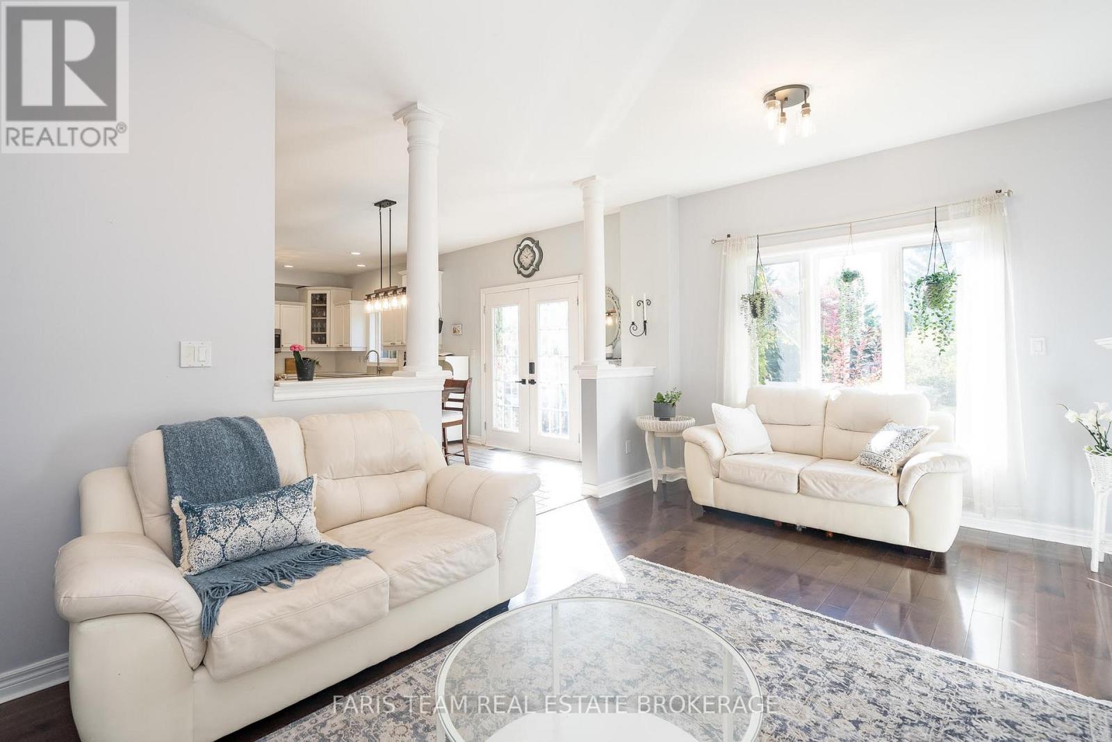 2 Evergreen Lane, Essa, Ontario  L0L 2N0 - Photo 15 - N12434973