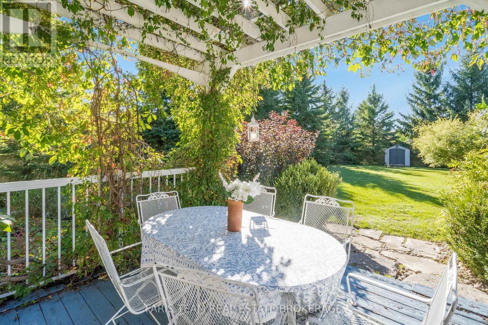 2 Evergreen Lane, Essa, Ontario  L0L 2N0 - Photo 37 - N12434973