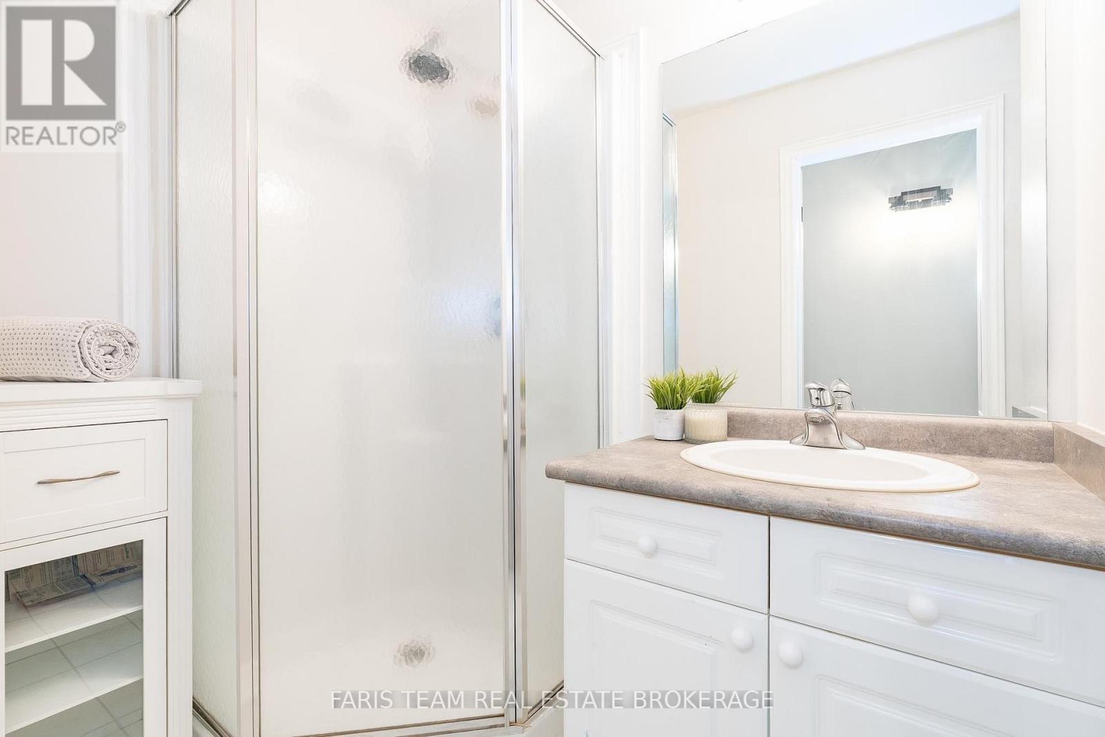 2 Evergreen Lane, Essa, Ontario  L0L 2N0 - Photo 24 - N12434973