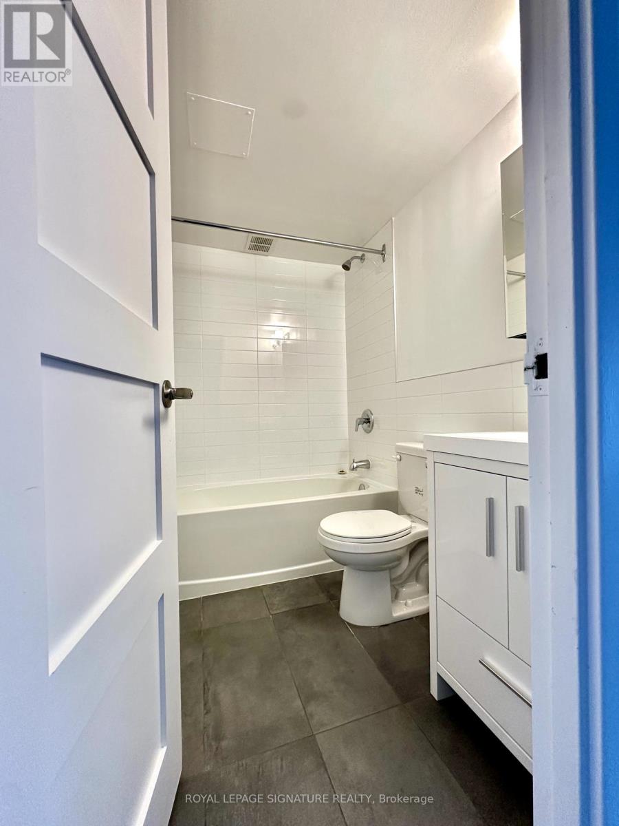 615 - 33 Isabella Street, Toronto, Ontario  M4Y 2P7 - Photo 5 - C12434234