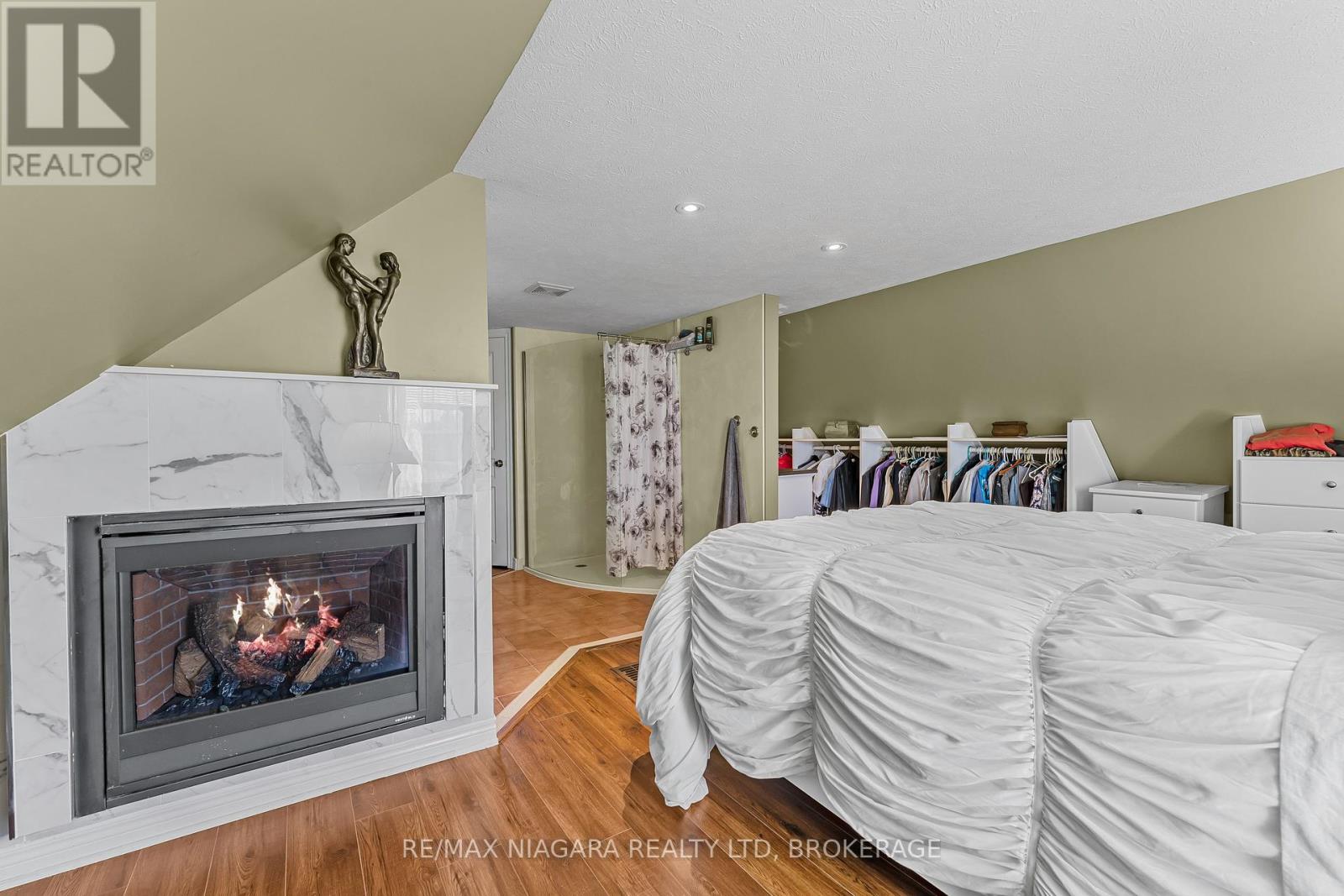 1055 Burger Road, Fort Erie (Mulgrave), Ontario  L0S 1N0 - Photo 23 - X12436615