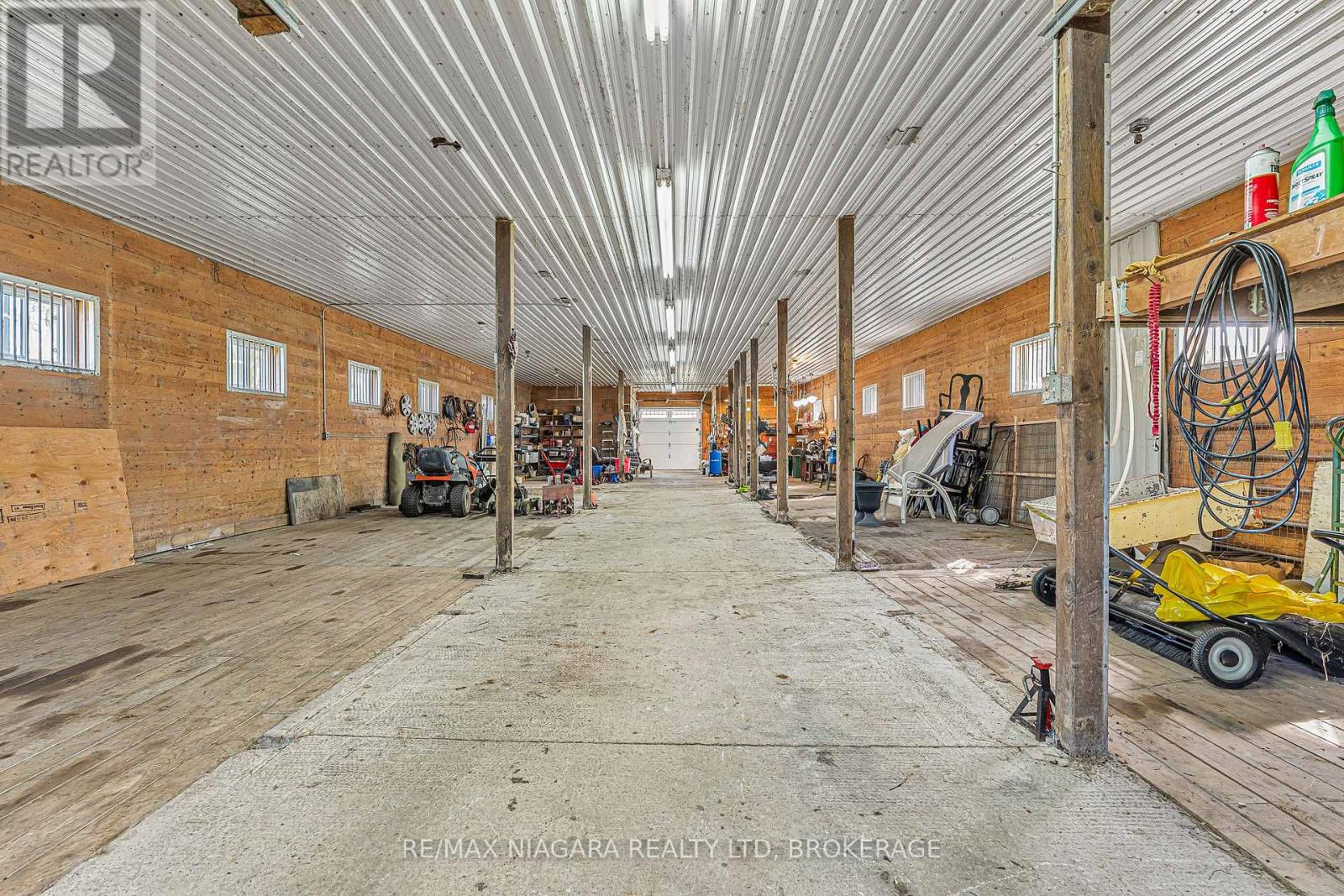 1055 Burger Road, Fort Erie (Mulgrave), Ontario  L0S 1N0 - Photo 33 - X12436615