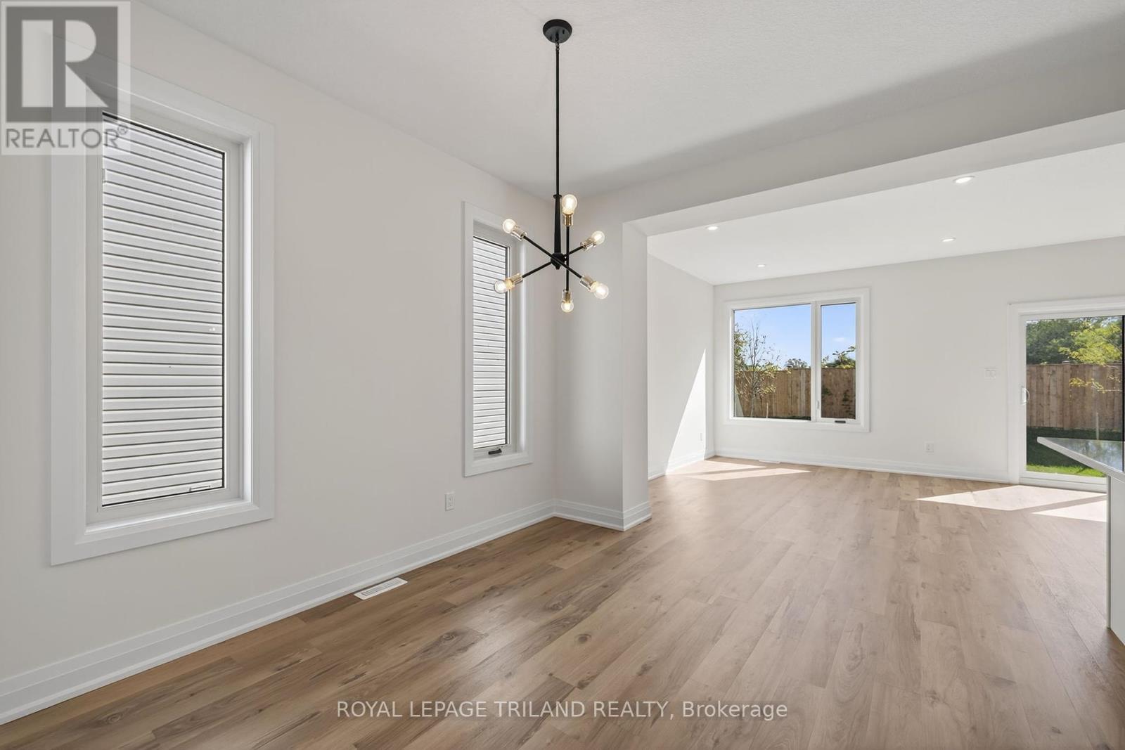 10 - 101 Swales Avenue, Strathroy-Caradoc, Ontario  N7G 0C1 - Photo 11 - X12212717