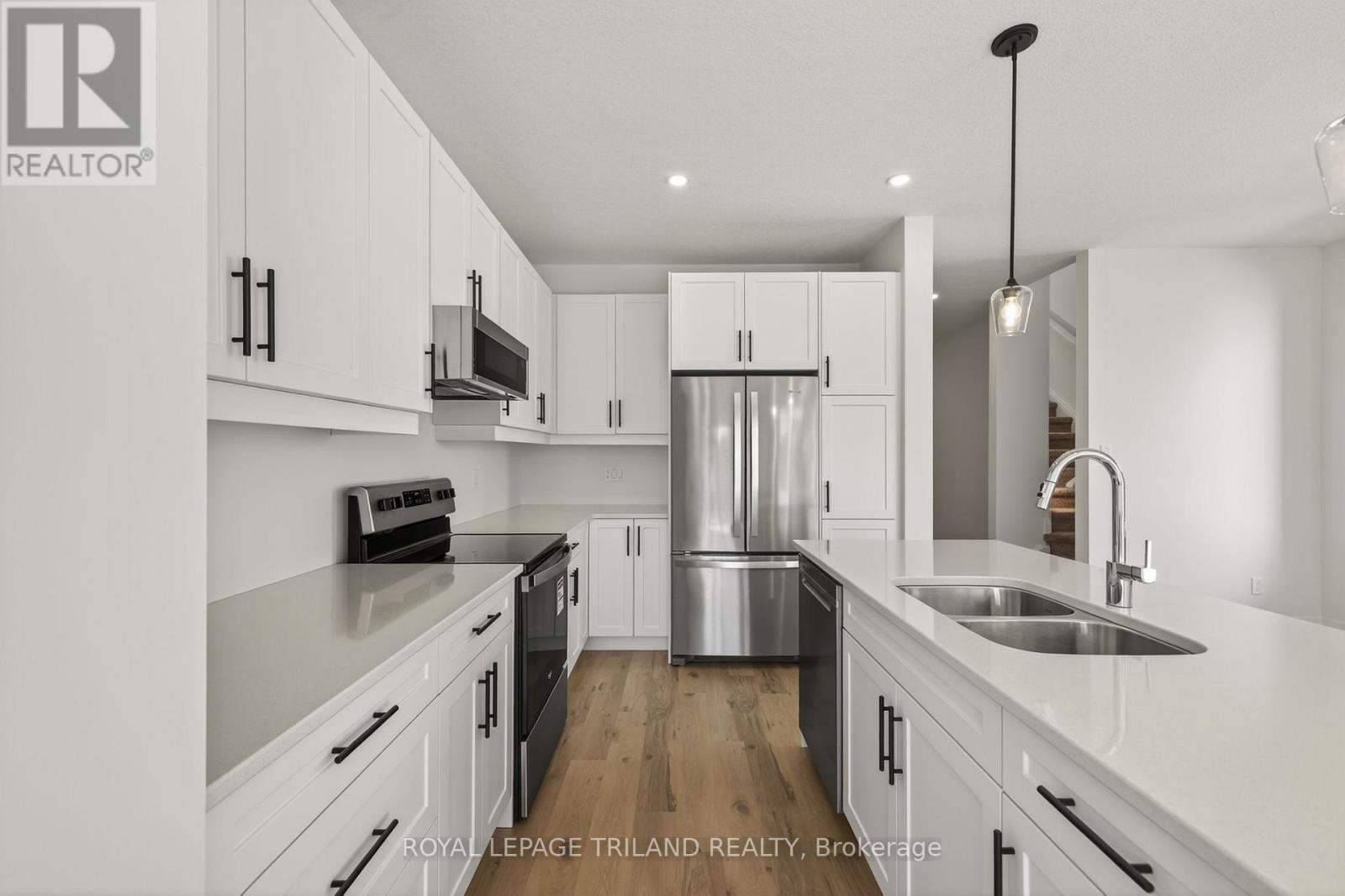 10 - 101 Swales Avenue, Strathroy-Caradoc, Ontario  N7G 0C1 - Photo 16 - X12212717