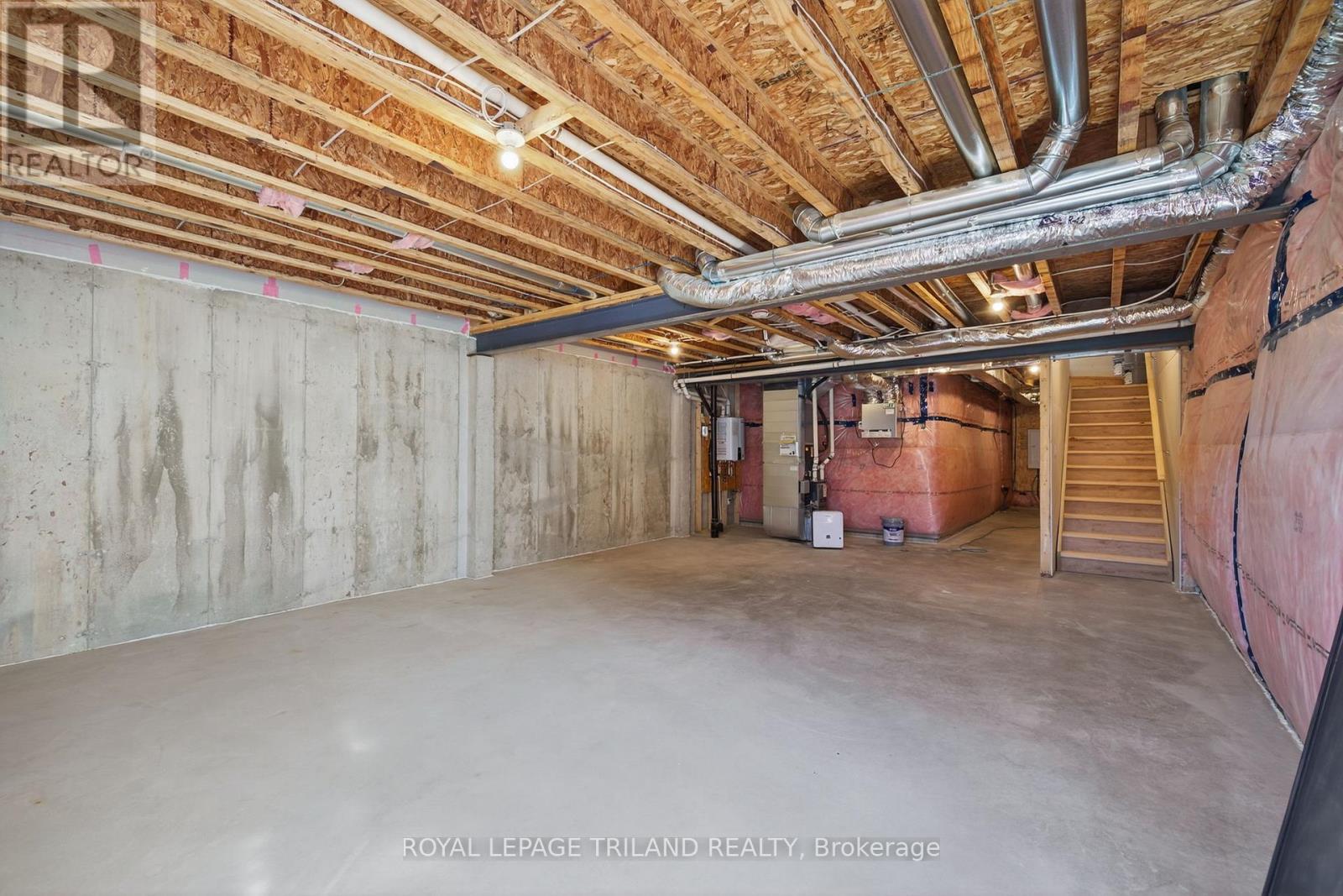 10 - 101 Swales Avenue, Strathroy-Caradoc, Ontario  N7G 0C1 - Photo 35 - X12212717