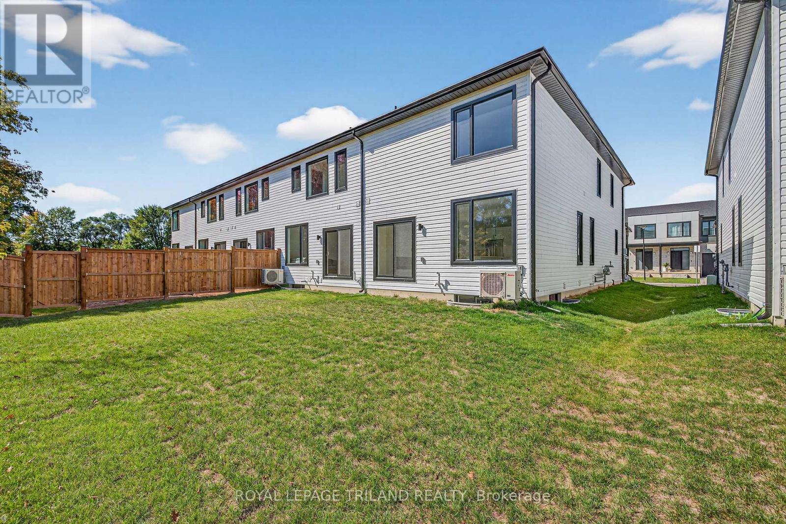 10 - 101 Swales Avenue, Strathroy-Caradoc, Ontario  N7G 0C1 - Photo 38 - X12212717