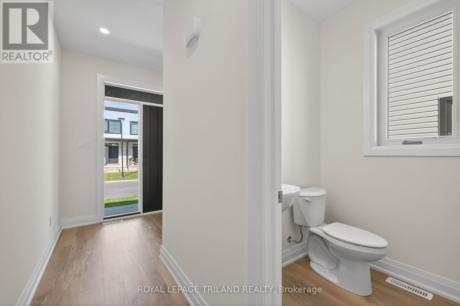 10 - 101 Swales Avenue, Strathroy-Caradoc, Ontario  N7G 0C1 - Photo 7 - X12212717