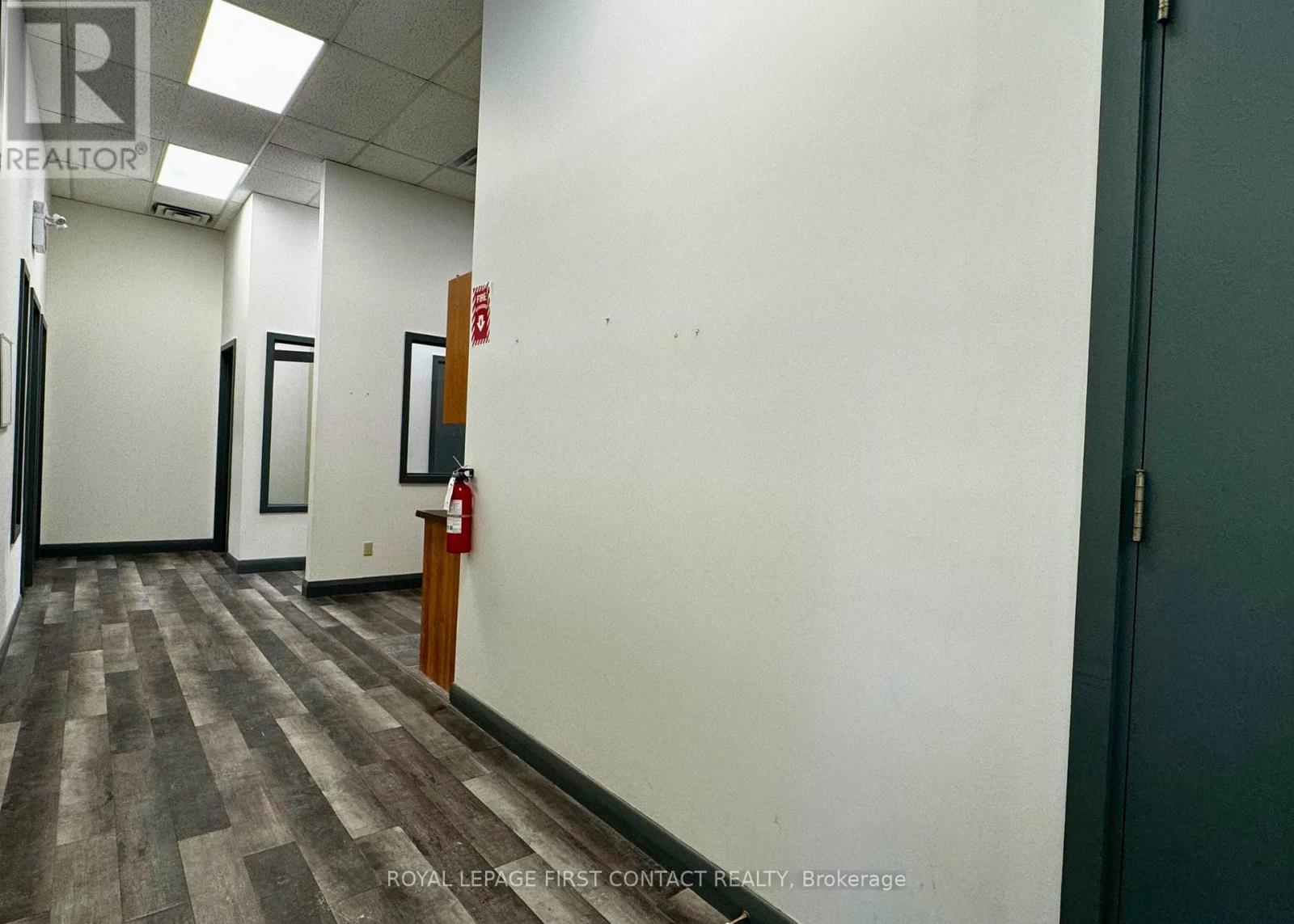 102 - 135 Bayfield Street, Barrie, Ontario  L4M 3B3 - Photo 20 - S12235542