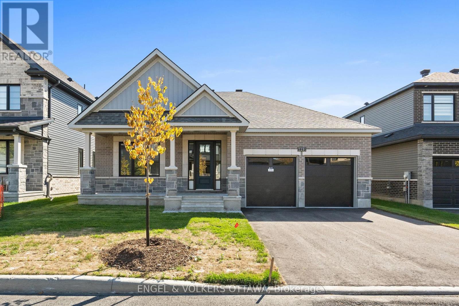 119 D'arleux Place, Ottawa, Ontario  K4M 0M7 - Photo 1 - X12154791