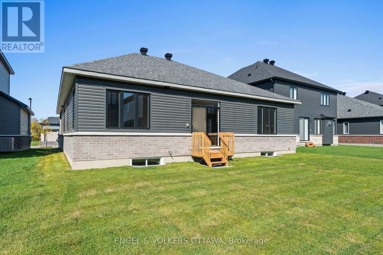 119 D'arleux Place, Ottawa, Ontario  K4M 0M7 - Photo 32 - X12154791