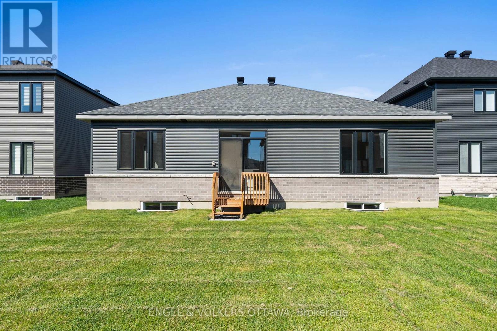 119 D'arleux Place, Ottawa, Ontario  K4M 0M7 - Photo 33 - X12154791