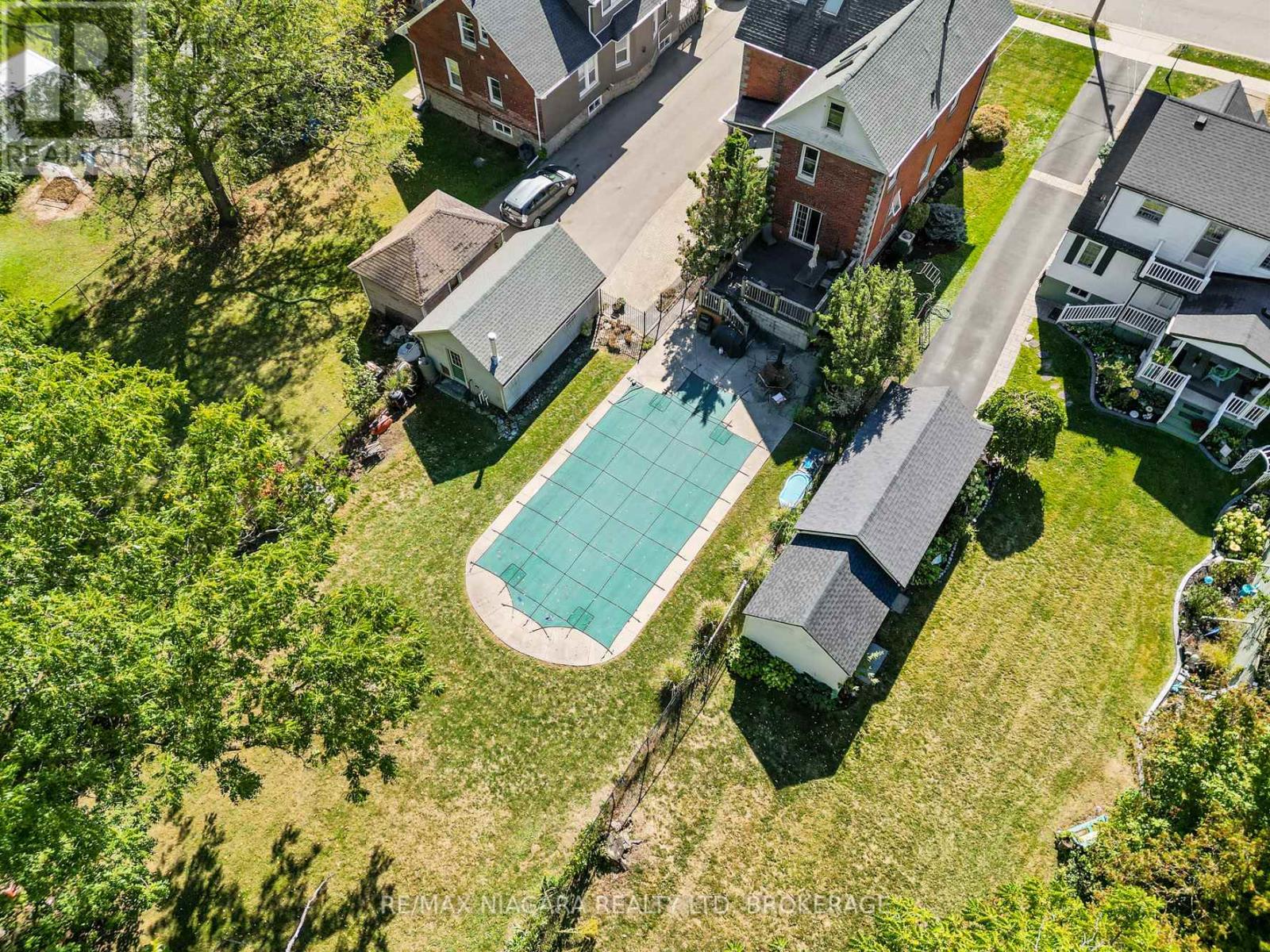 18 Emerick Avenue, Fort Erie, Ontario  L2A 2W3 - Photo 37 - X12434949