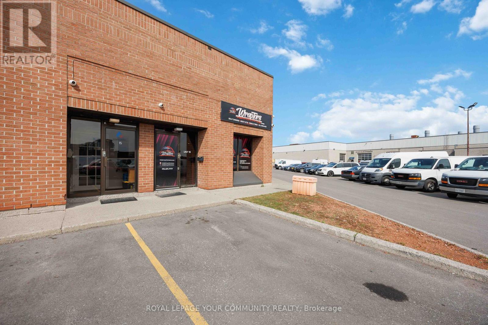 16 - 37 Kodiac Crescent, Toronto, Ontario  M3J 3G5 - Photo 4 - W12436318