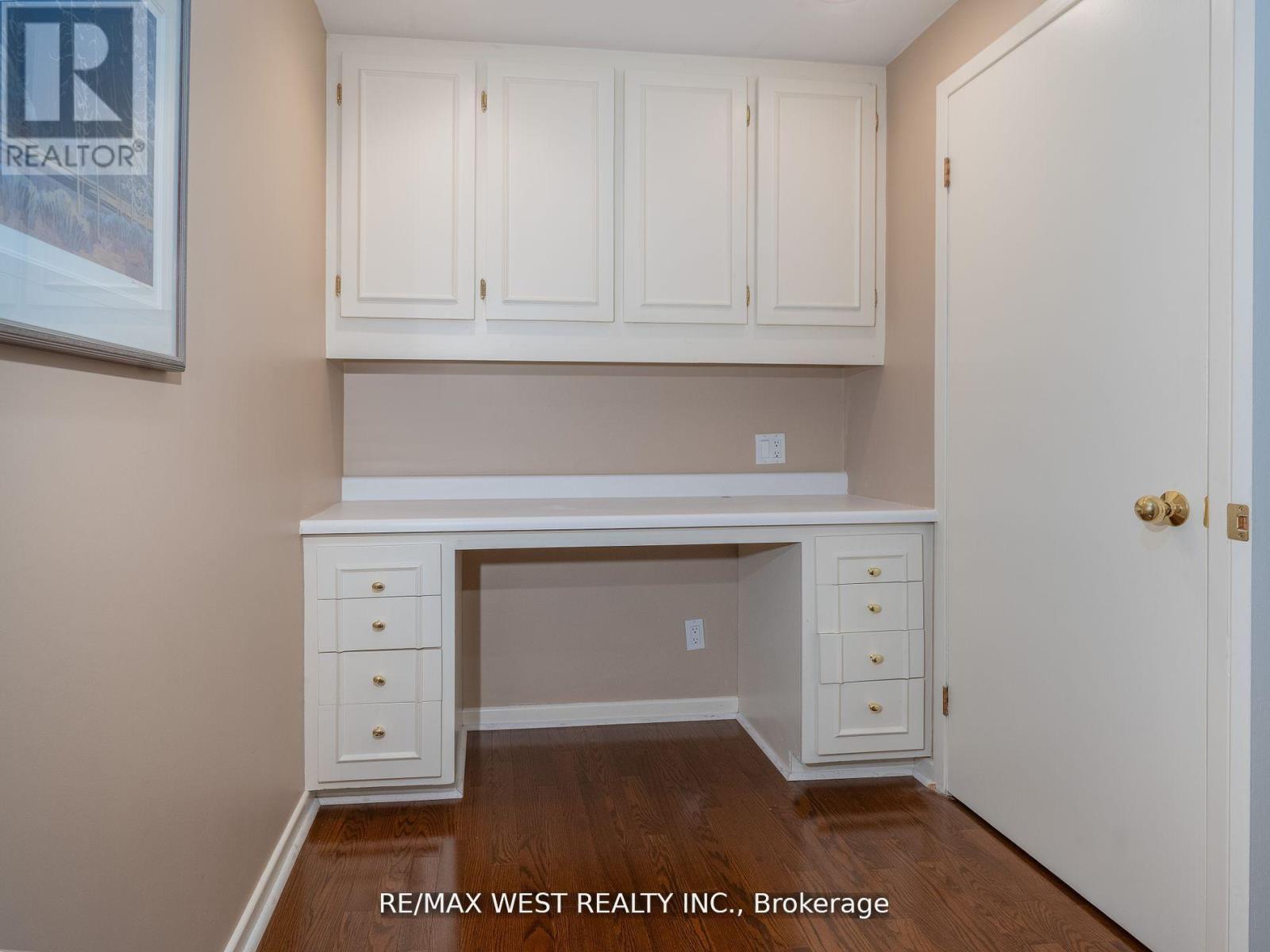 57 Edenvale Crescent, Toronto, Ontario  M9A 4A5 - Photo 25 - W12436346