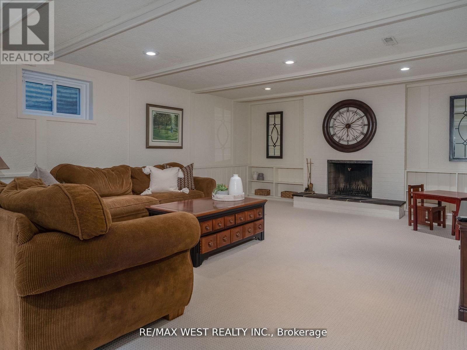 57 Edenvale Crescent, Toronto, Ontario  M9A 4A5 - Photo 26 - W12436346
