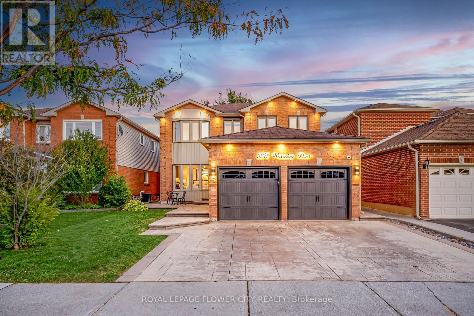 3278 Waxwing Drive, Mississauga, Ontario  L5N 5X9 - Photo 1 - W12436369