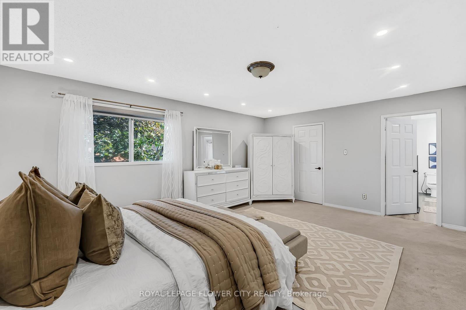 3278 Waxwing Drive, Mississauga, Ontario  L5N 5X9 - Photo 22 - W12436369
