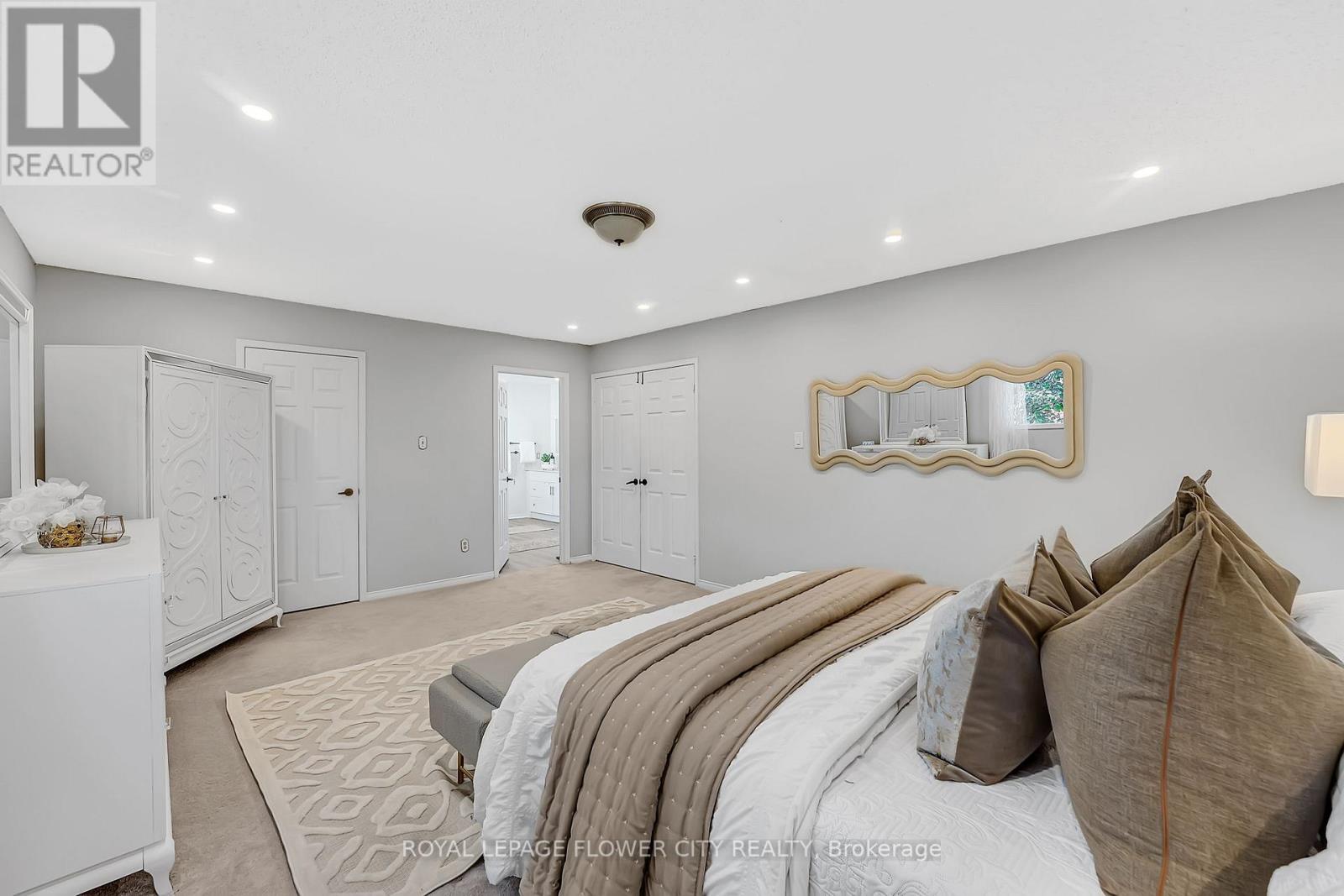 3278 Waxwing Drive, Mississauga, Ontario  L5N 5X9 - Photo 23 - W12436369