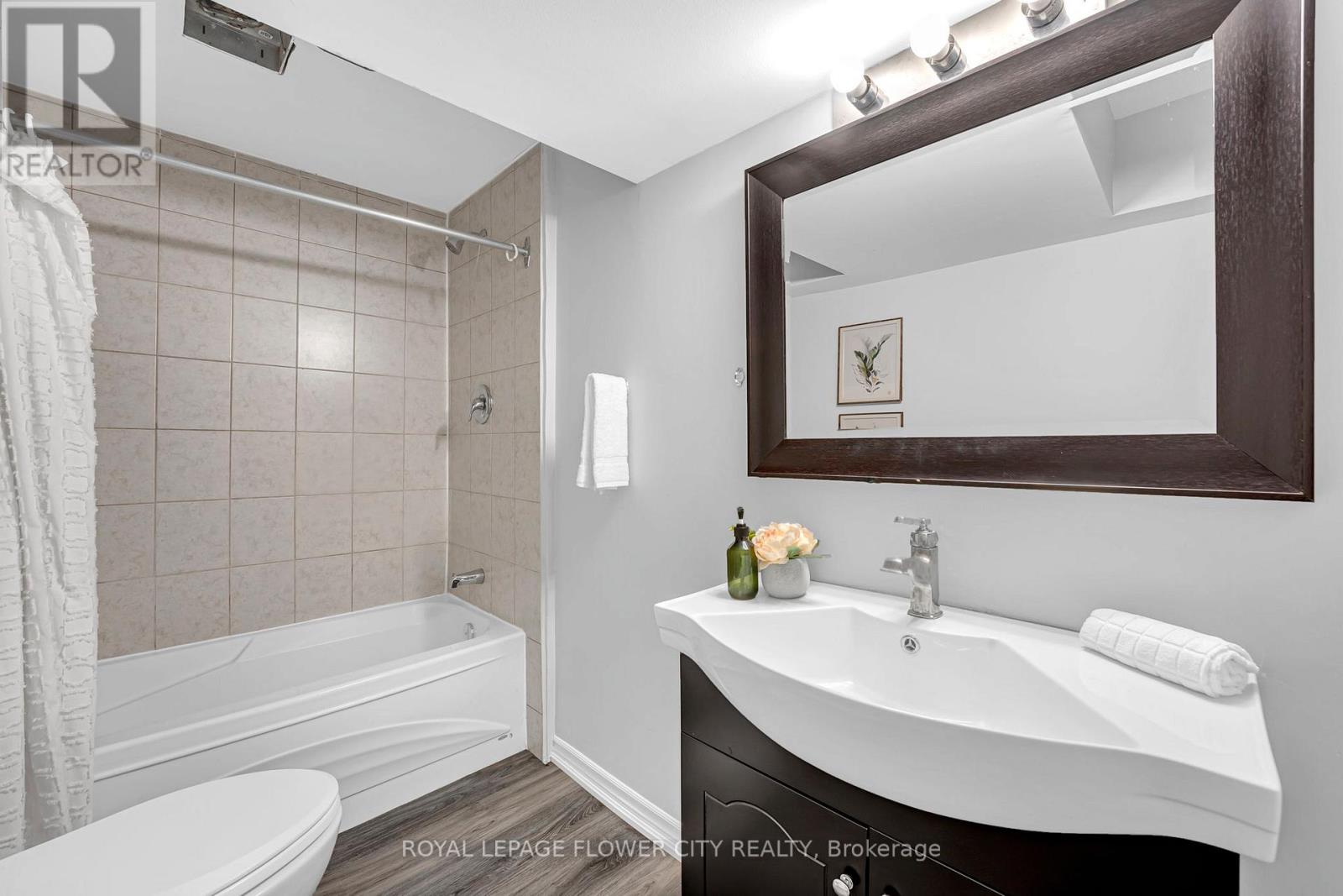 3278 Waxwing Drive, Mississauga, Ontario  L5N 5X9 - Photo 36 - W12436369