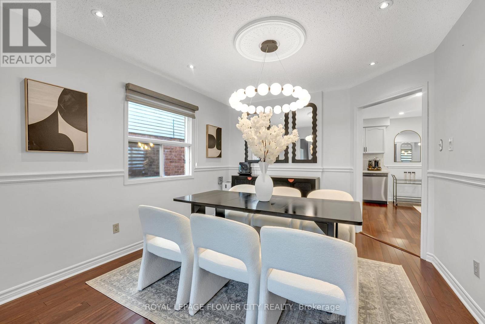 3278 Waxwing Drive, Mississauga, Ontario  L5N 5X9 - Photo 9 - W12436369