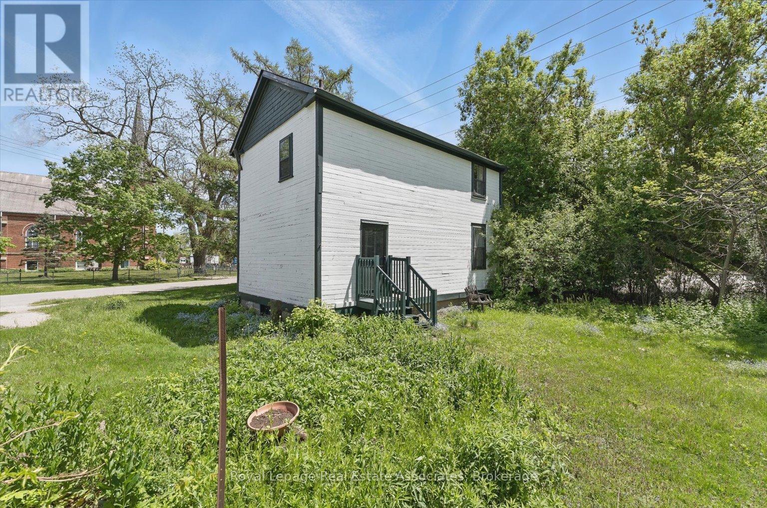 401 Draper Street, Halton Hills, Ontario  L7G 4B6 - Photo 22 - W12436371