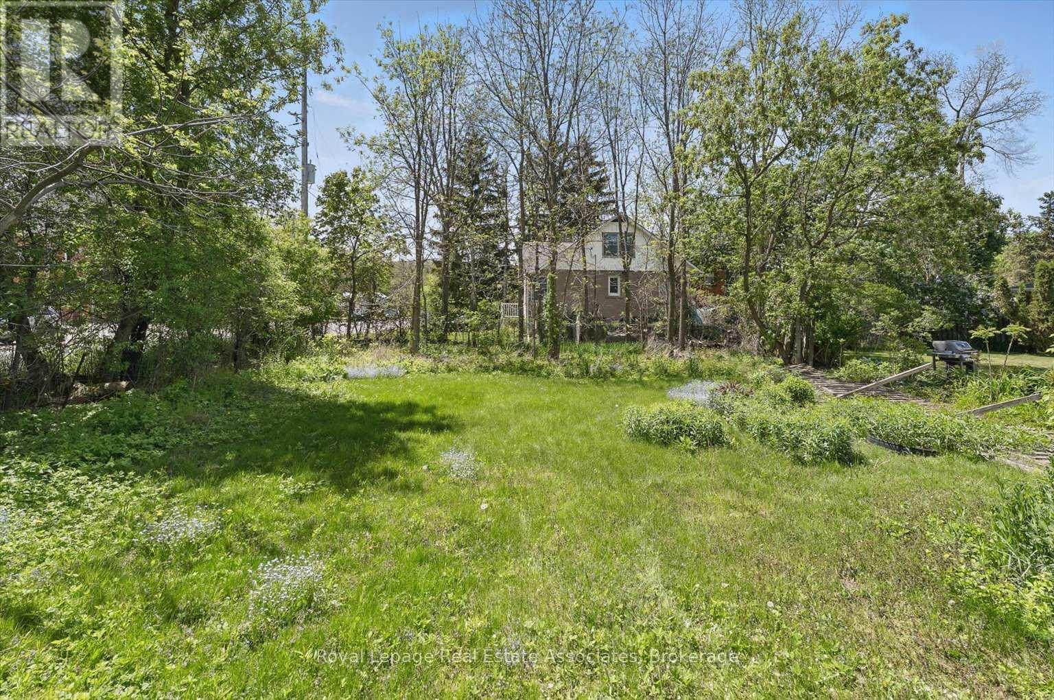 401 Draper Street, Halton Hills, Ontario  L7G 4B6 - Photo 26 - W12436371