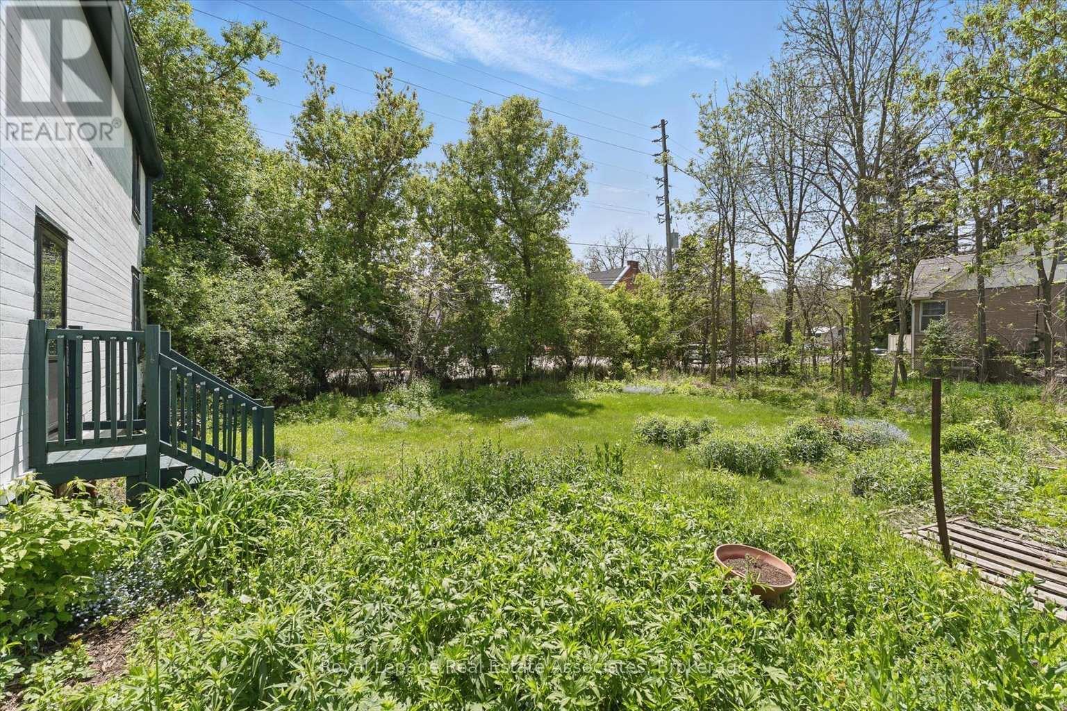 401 Draper Street, Halton Hills, Ontario  L7G 4B6 - Photo 27 - W12436371