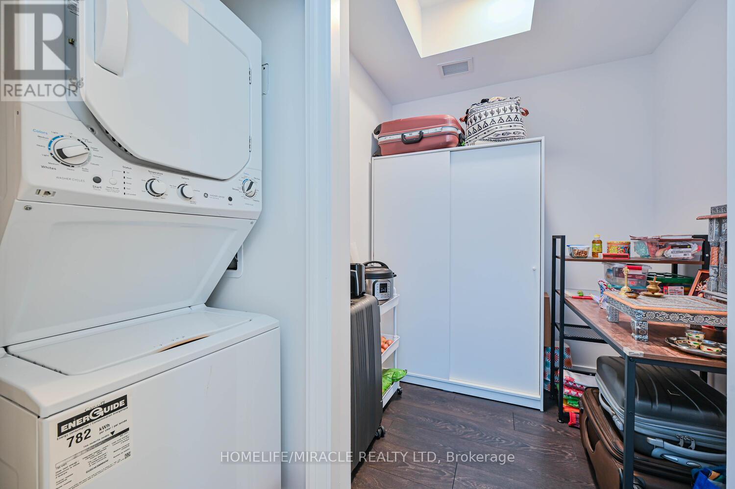 1102 - 215 Veterans Drive, Brampton, Ontario  L7A 5L7 - Photo 20 - W12436402